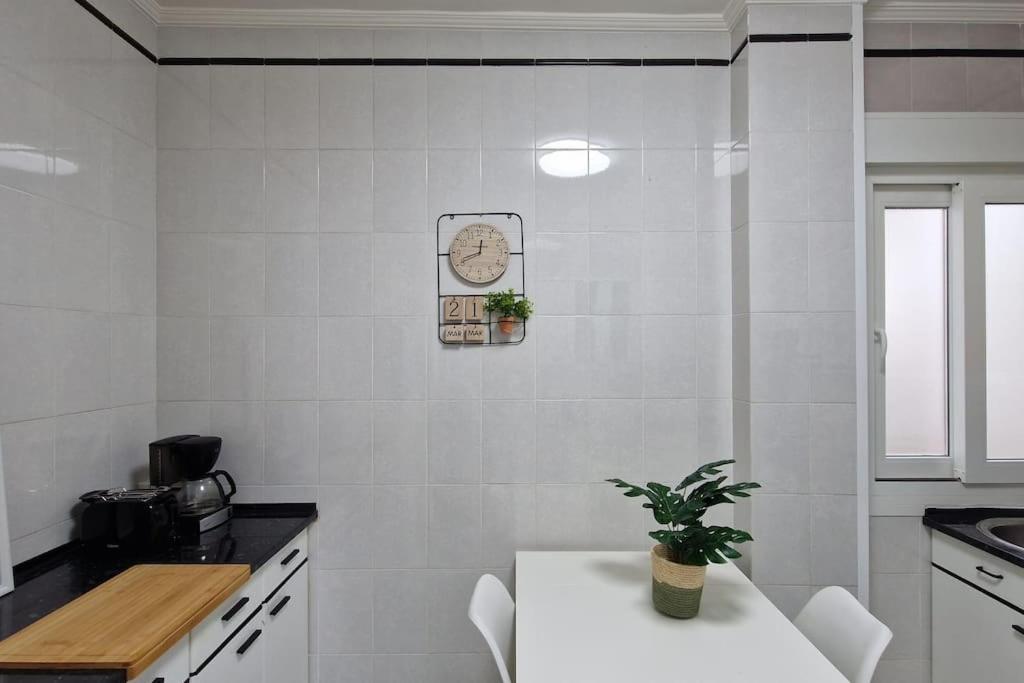 Cozy Apartment In The City Center By Aloha ビルバオ エクステリア 写真